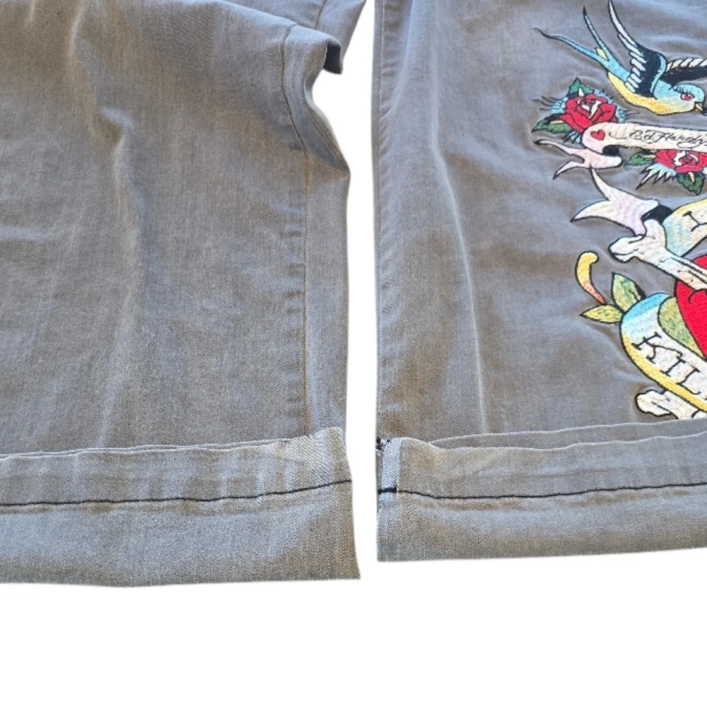 Ed Hardy High Rise Light Gray Embroidered Tattoo Rose Heart Wide Leg Jeans 32